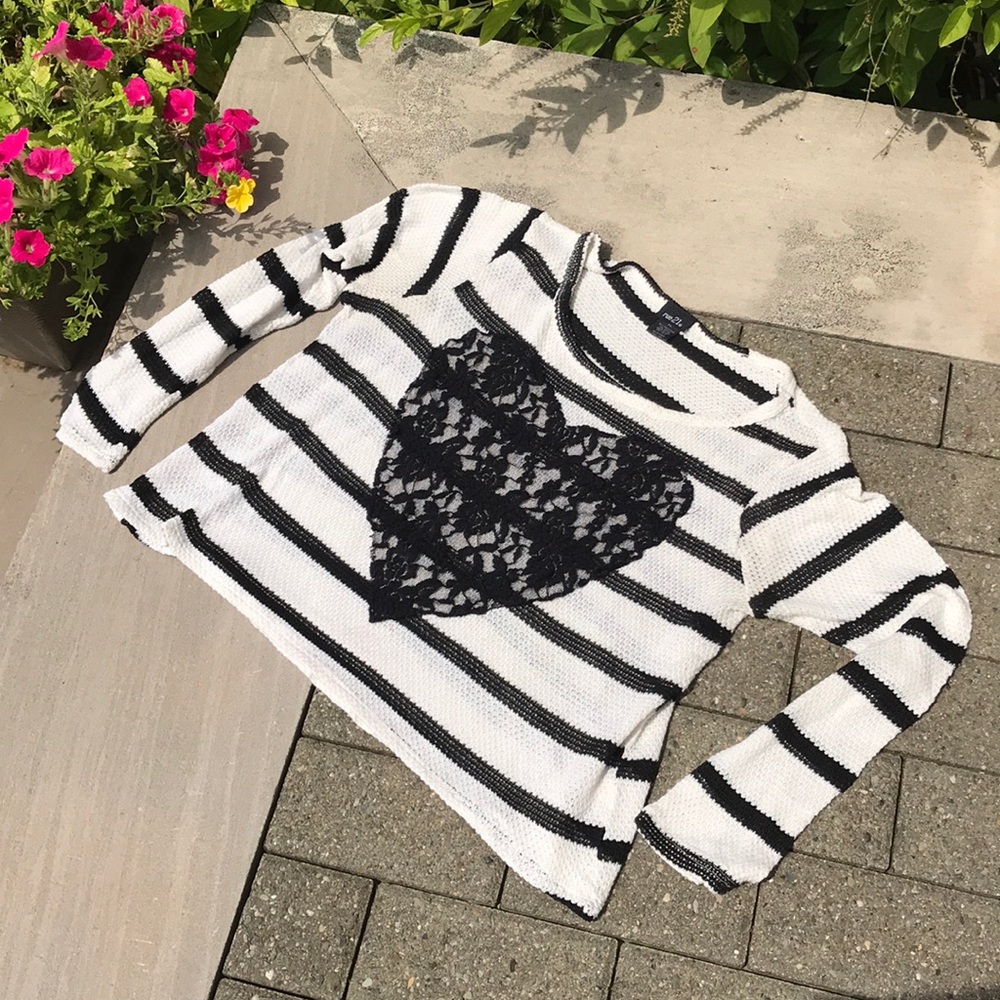 RUE 21 mesh black white lace heart crop top XL